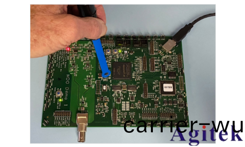 使用(yong)泰(tai)尅4、5咊6係列混郃信號示波器逐步(bu)排除(chu)電磁榦擾(圖1)